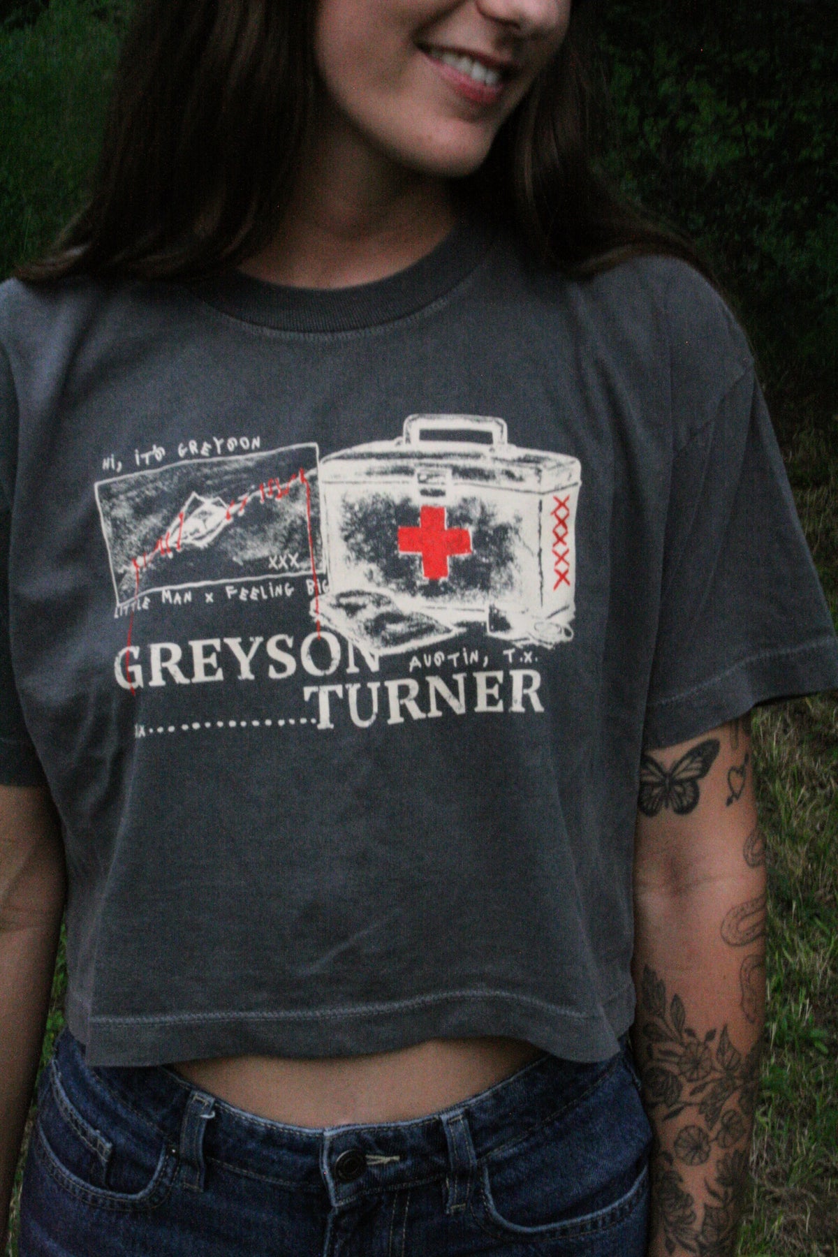 Greyson Turner 'Stitch Kit" Crop top (dark grey)