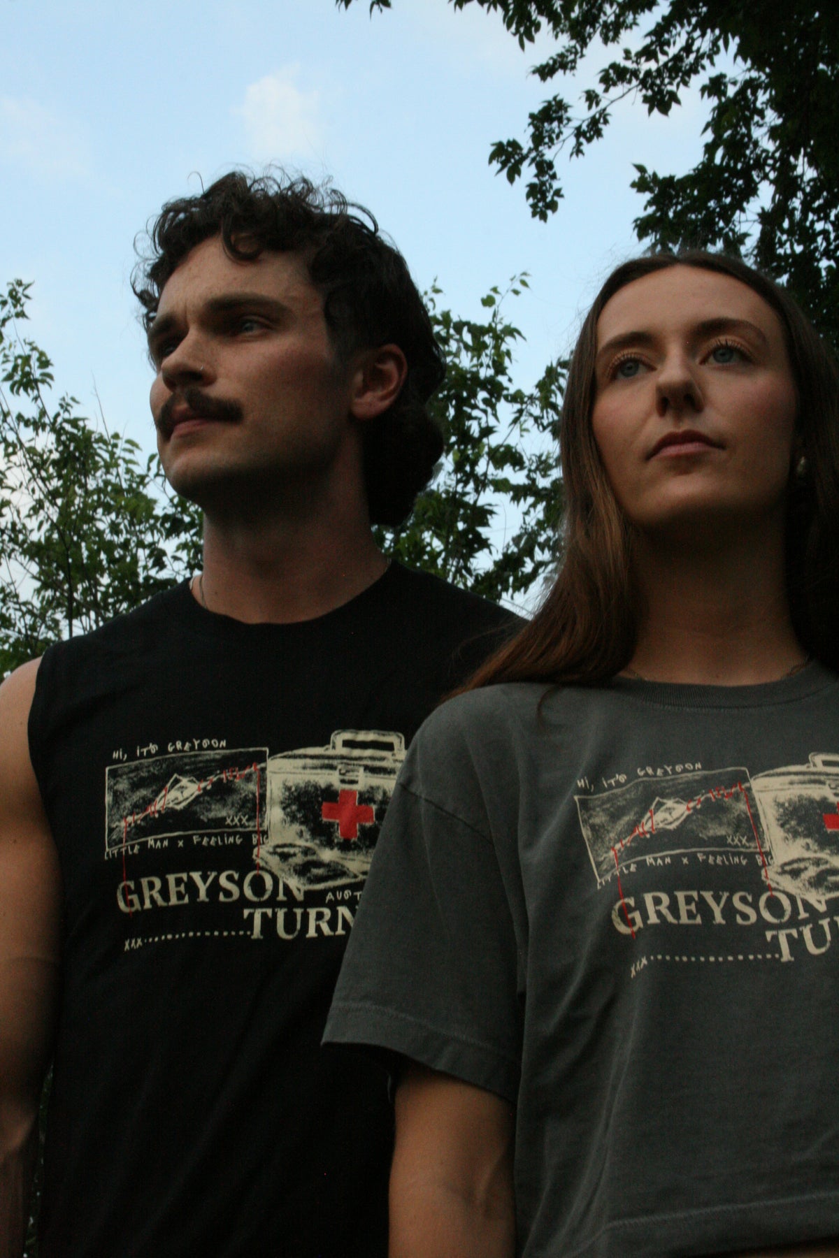 Greyson Turner 'Stitch Kit" Crop top (dark grey)